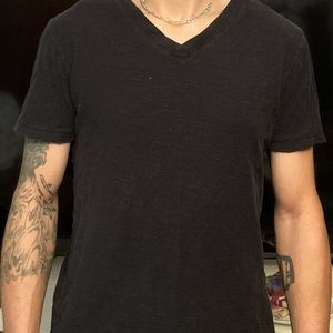 Men’s Helix black v-neck tshirt. Size Medium.